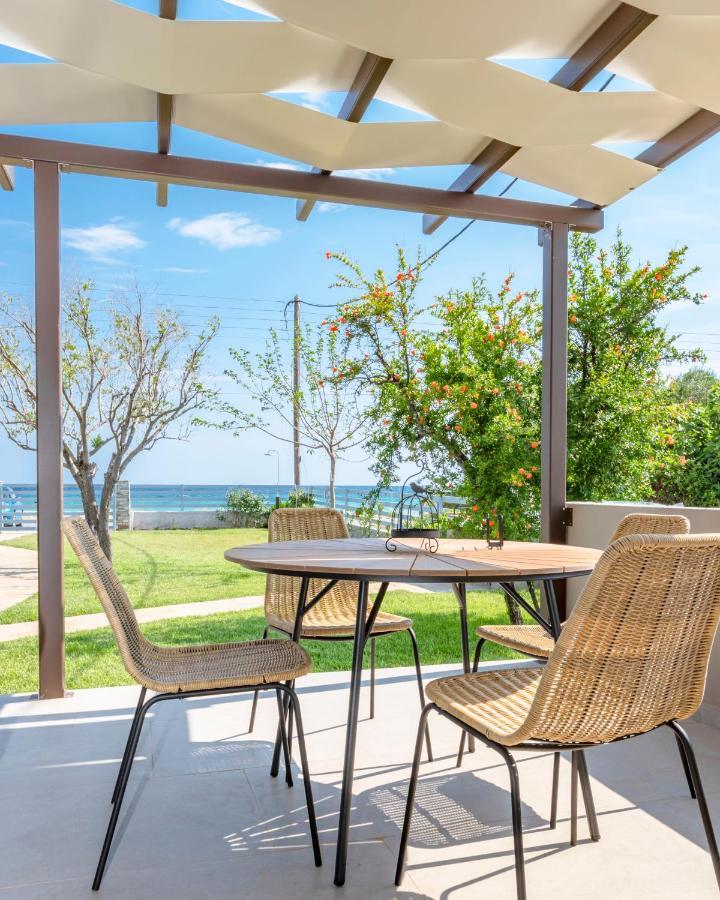 Azzurro Seafront Houses Nea Kallikrateia Eksteriør bilde