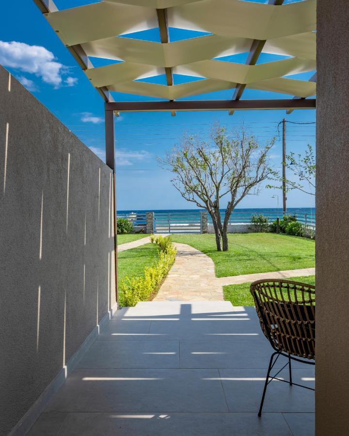 Azzurro Seafront Houses Nea Kallikrateia Eksteriør bilde